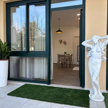 Sara - Interno 2 - Premium