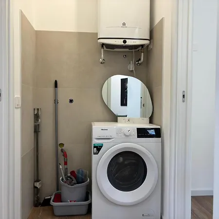 Sara - Interno 2 - Premium *