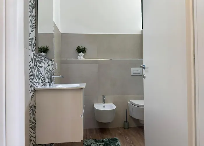 Sara - Interno 2 - Premium *